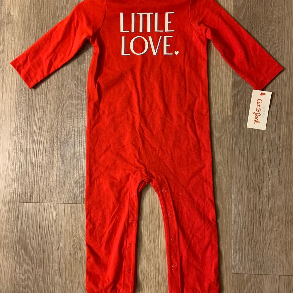 Cat & Jack Boy's Size 18 Months Valentine's Day Outfit Say's "Little Love"